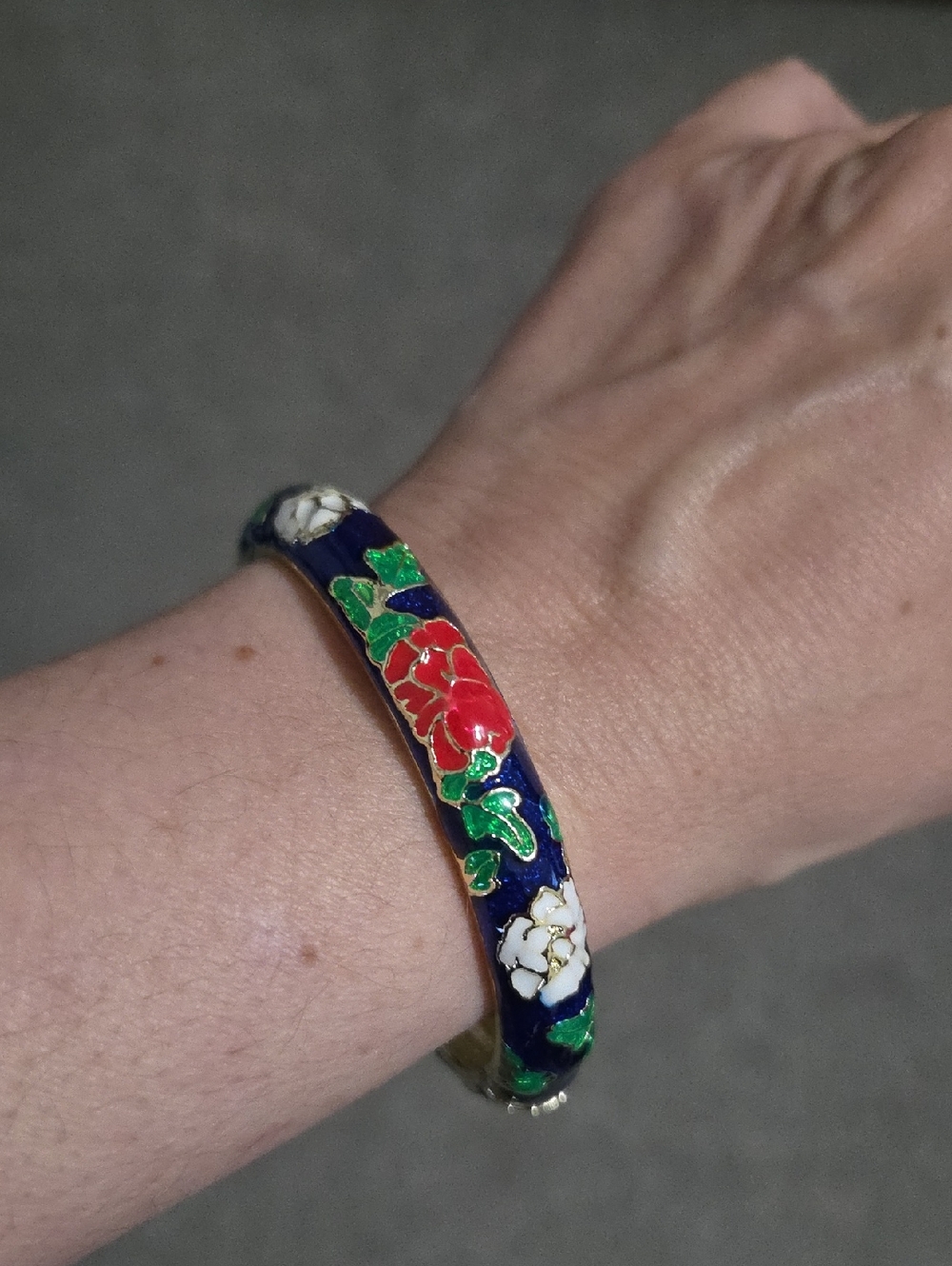 Cloisonné Floral Enamel Bangle Bracelet Navy Red White 7"